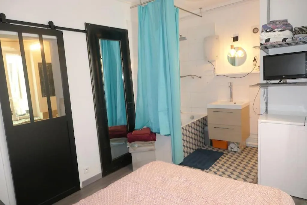 Apartament Paris-17 Batignolles/Montmartre 0*, Paryż